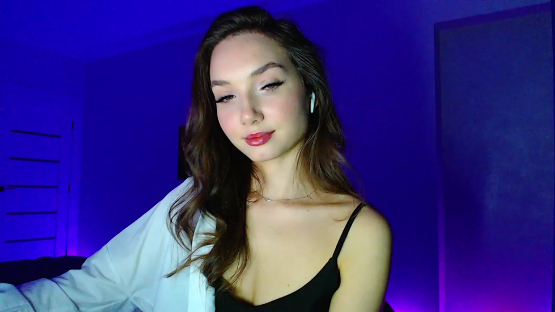 Gallery image thumbnail from Browncat04's myfreecams stream on, 11/27/2023, 17:27 image 17 of 20