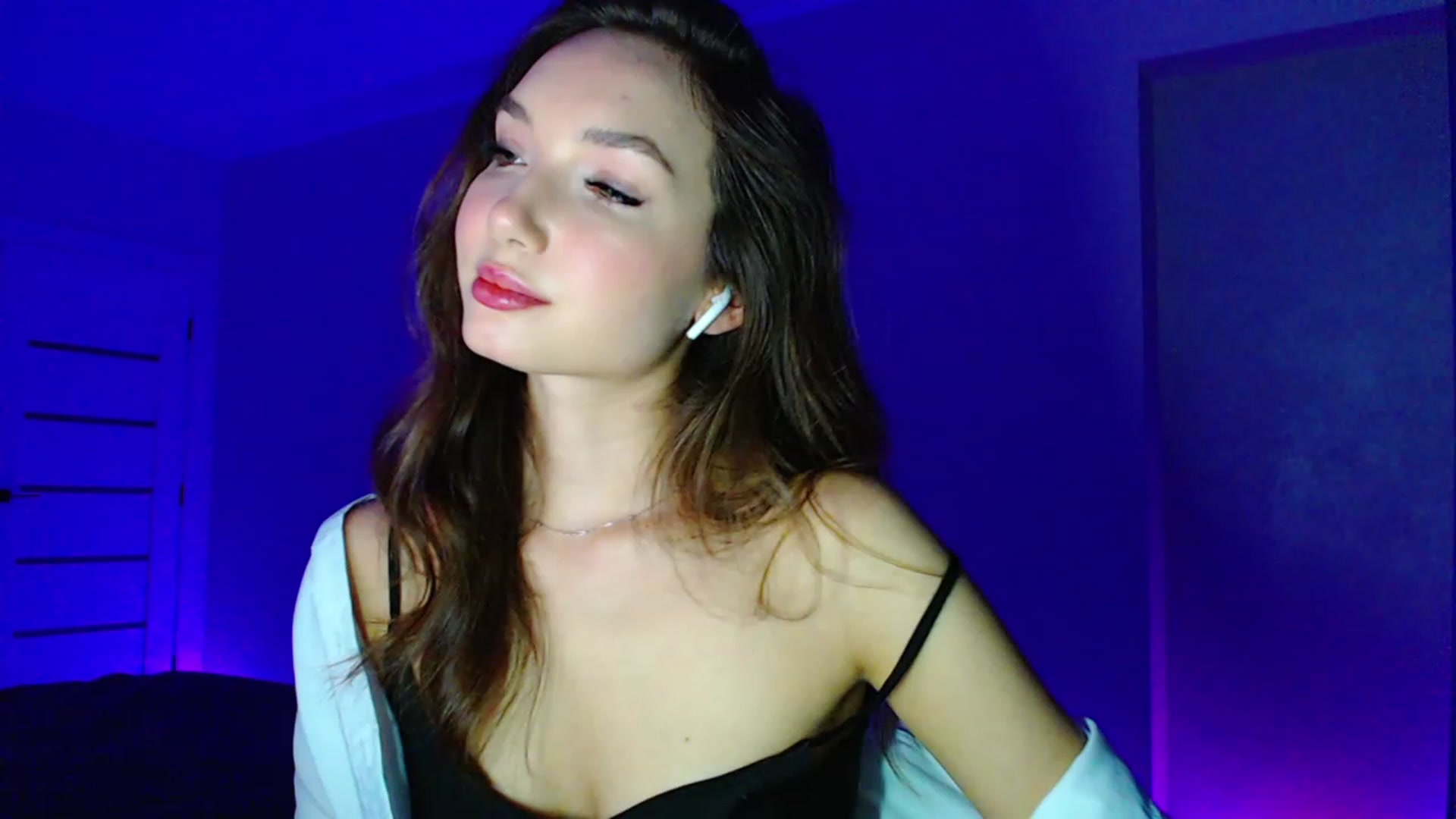 Gallery image thumbnail from Browncat04's myfreecams stream on, 11/27/2023, 17:27 image 16 of 20