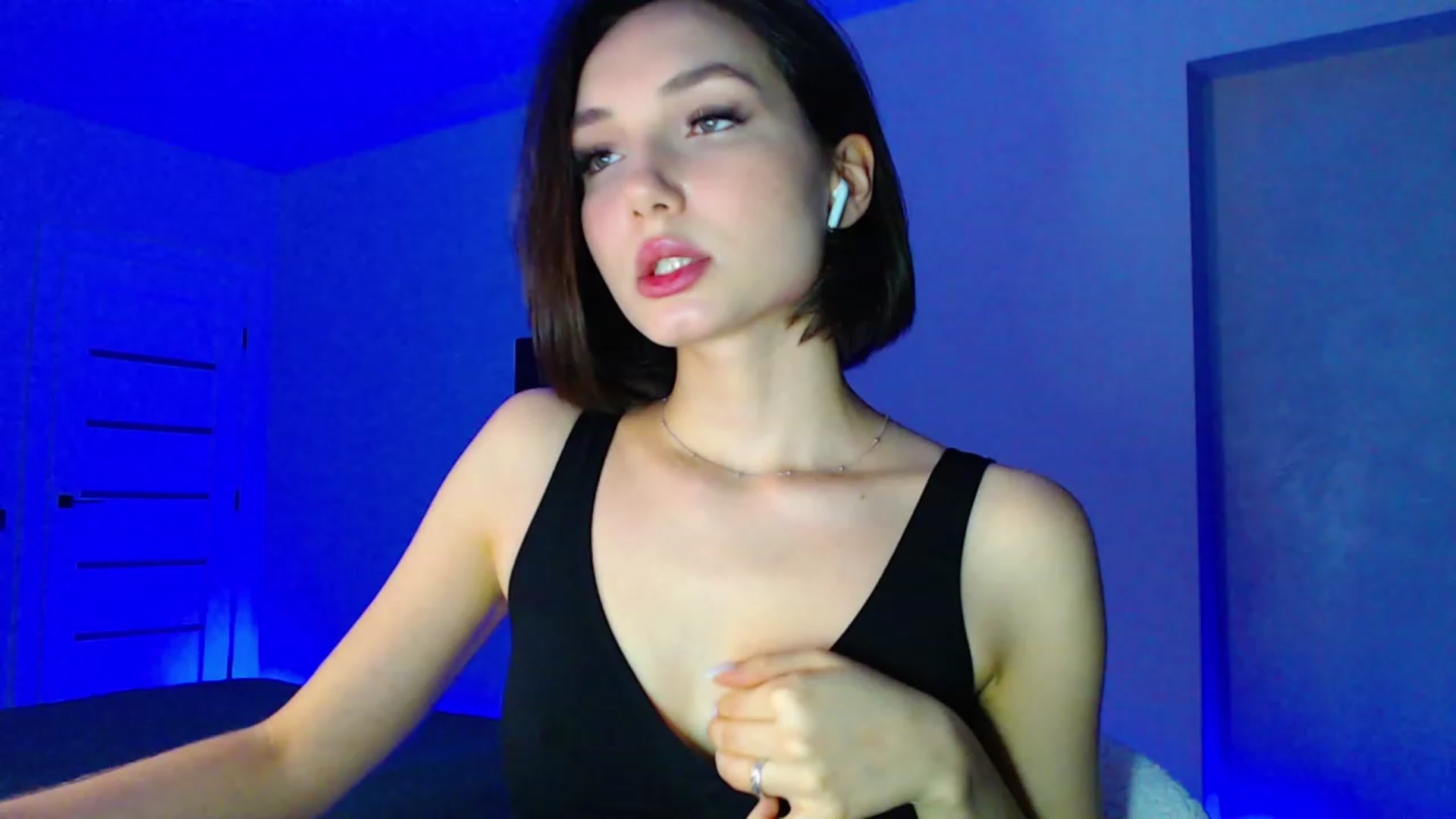 Gallery image thumbnail from Browncat04's myfreecams stream on, 01/25/2024, 16:04 image 19 of 20