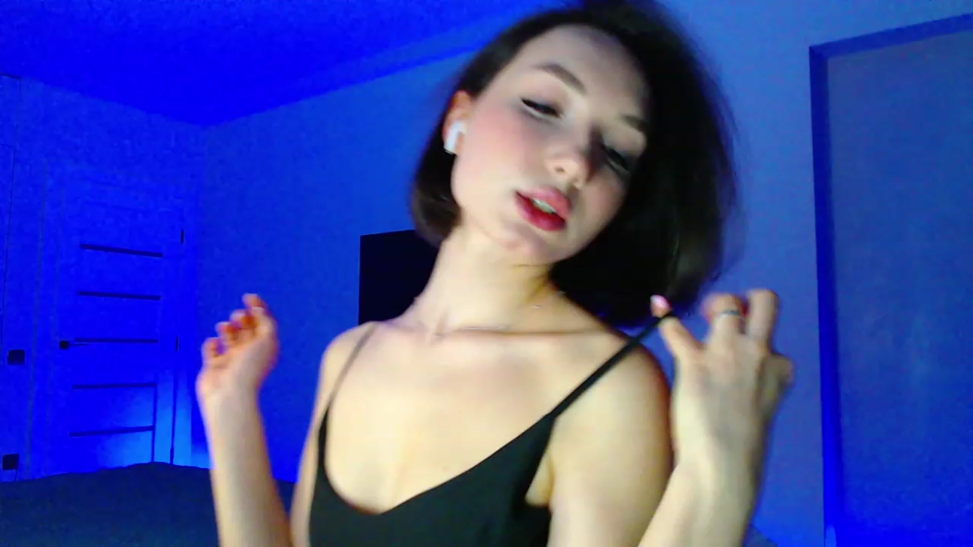 Gallery image thumbnail from Browncat04's myfreecams stream on, 02/03/2024, 18:13 image 6 of 20
