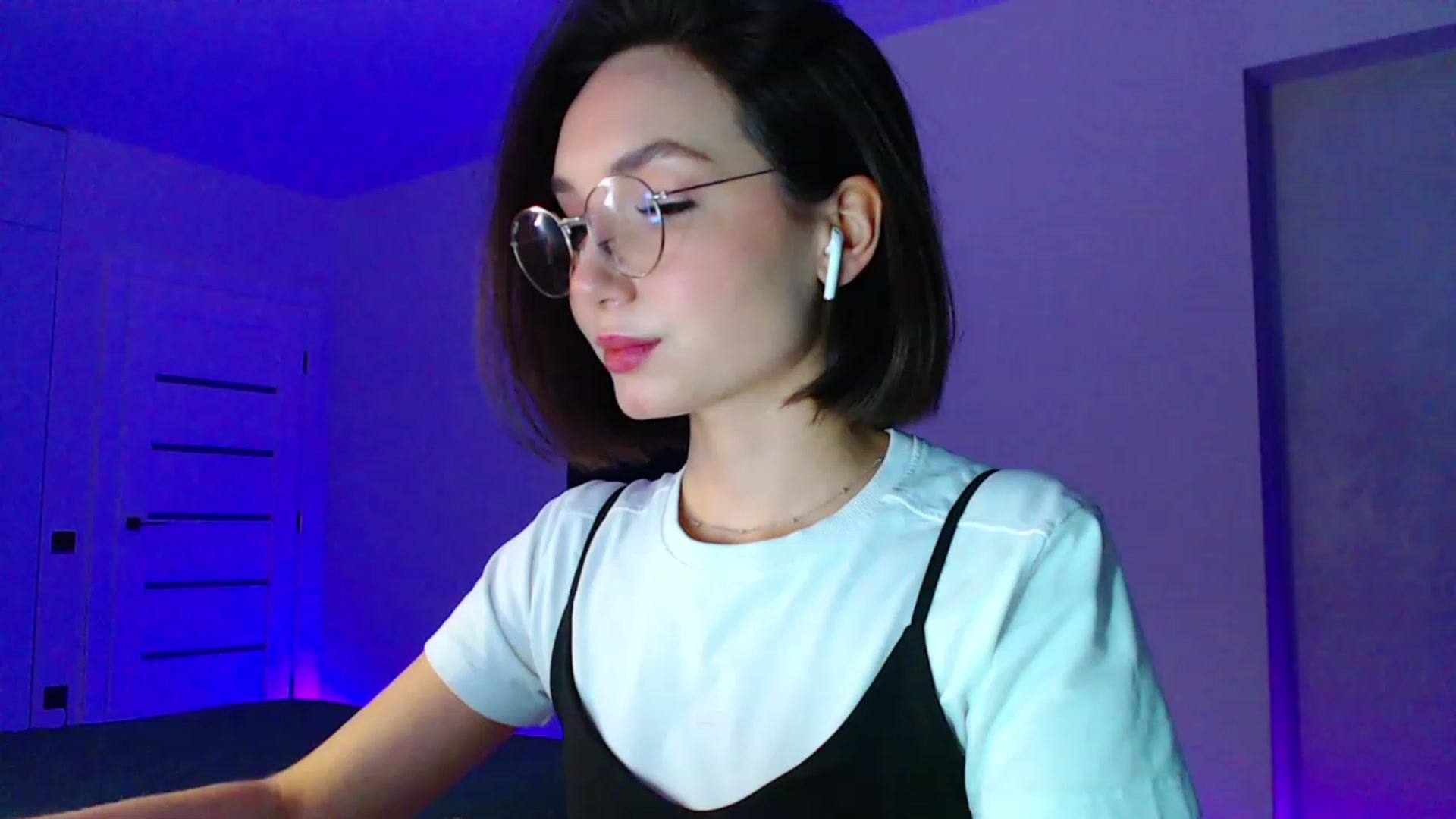 Gallery image thumbnail from Browncat04's myfreecams stream on, 02/18/2024, 15:59 image 3 of 20