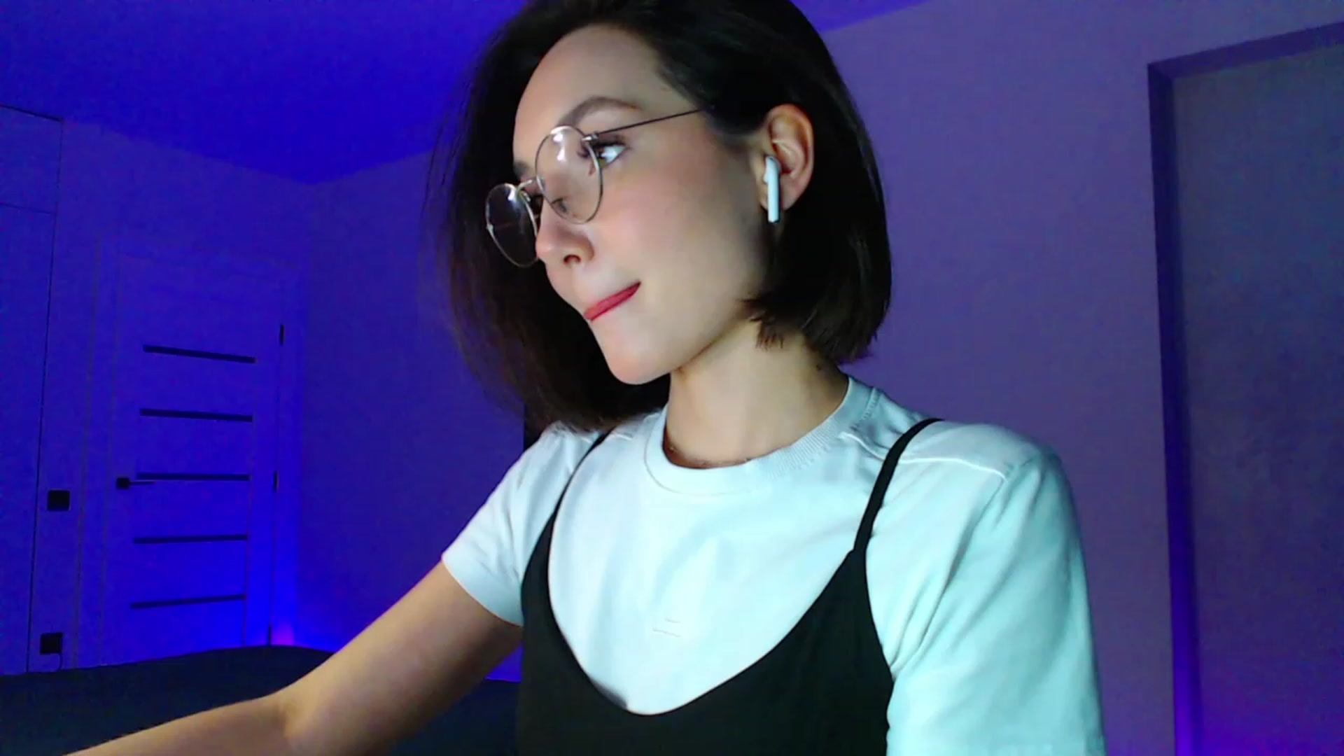 Gallery image thumbnail from Browncat04's myfreecams stream on, 02/18/2024, 15:59 image 12 of 20