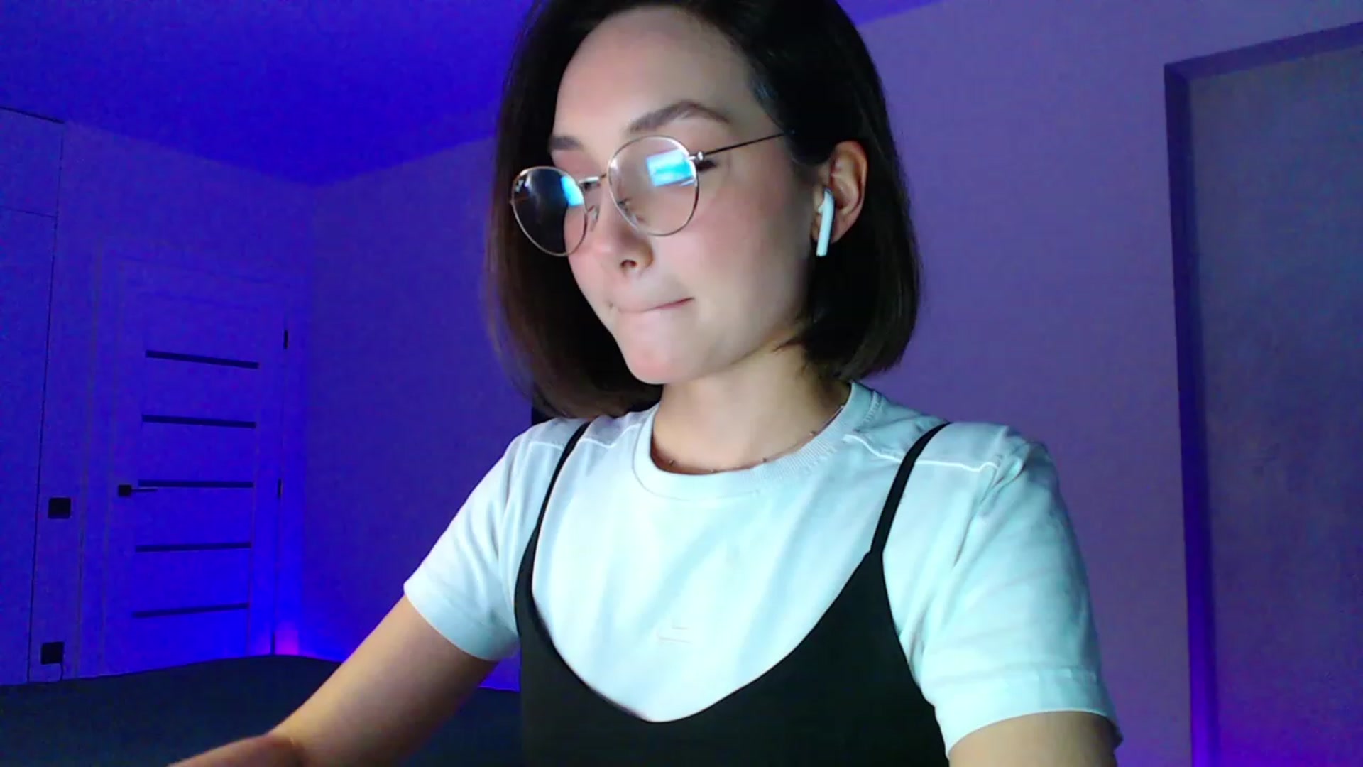 Gallery image thumbnail from Browncat04's myfreecams stream on, 02/18/2024, 15:59 image 4 of 20
