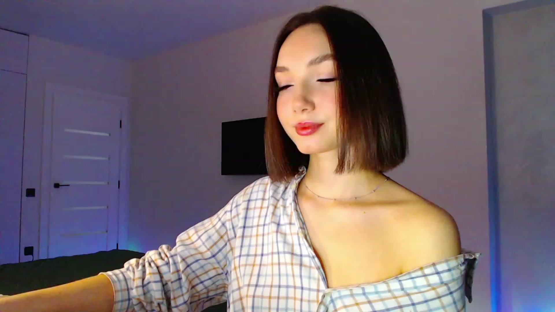 Gallery image thumbnail from Browncat04's myfreecams stream on, 02/24/2024, 14:31 image 1 of 20