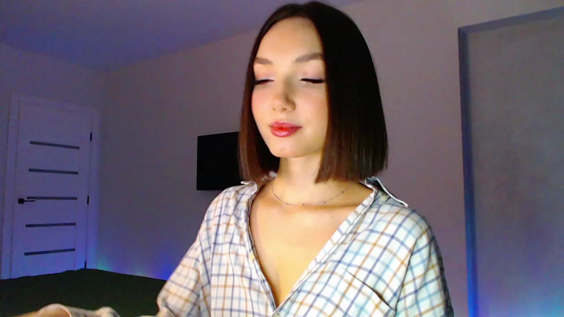 Gallery image thumbnail from Browncat04's myfreecams stream on, 02/24/2024, 15:04 image 16 of 20