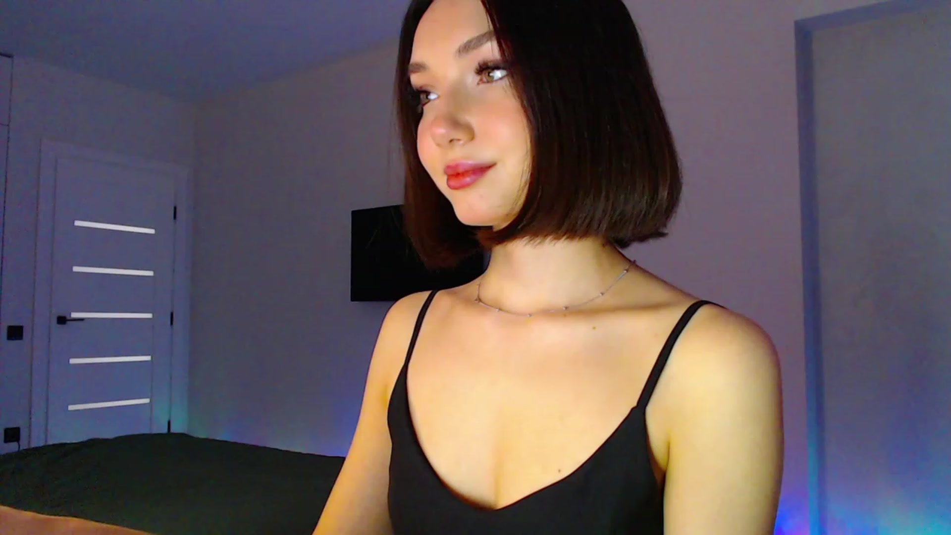 Gallery image thumbnail from Browncat04's myfreecams stream on, 03/02/2024, 13:40 image 13 of 20