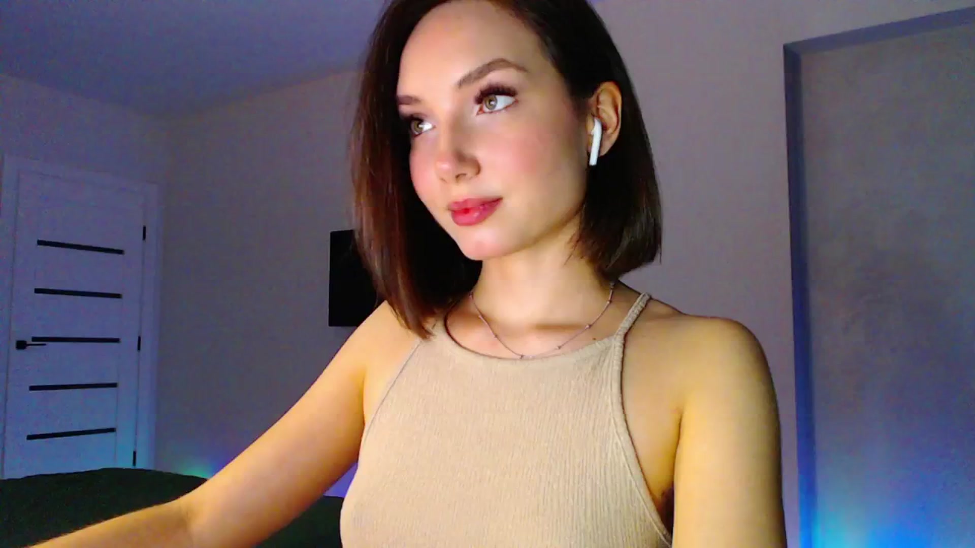 Gallery image thumbnail from Browncat04's myfreecams stream on, 03/19/2024, 18:06 image 3 of 20