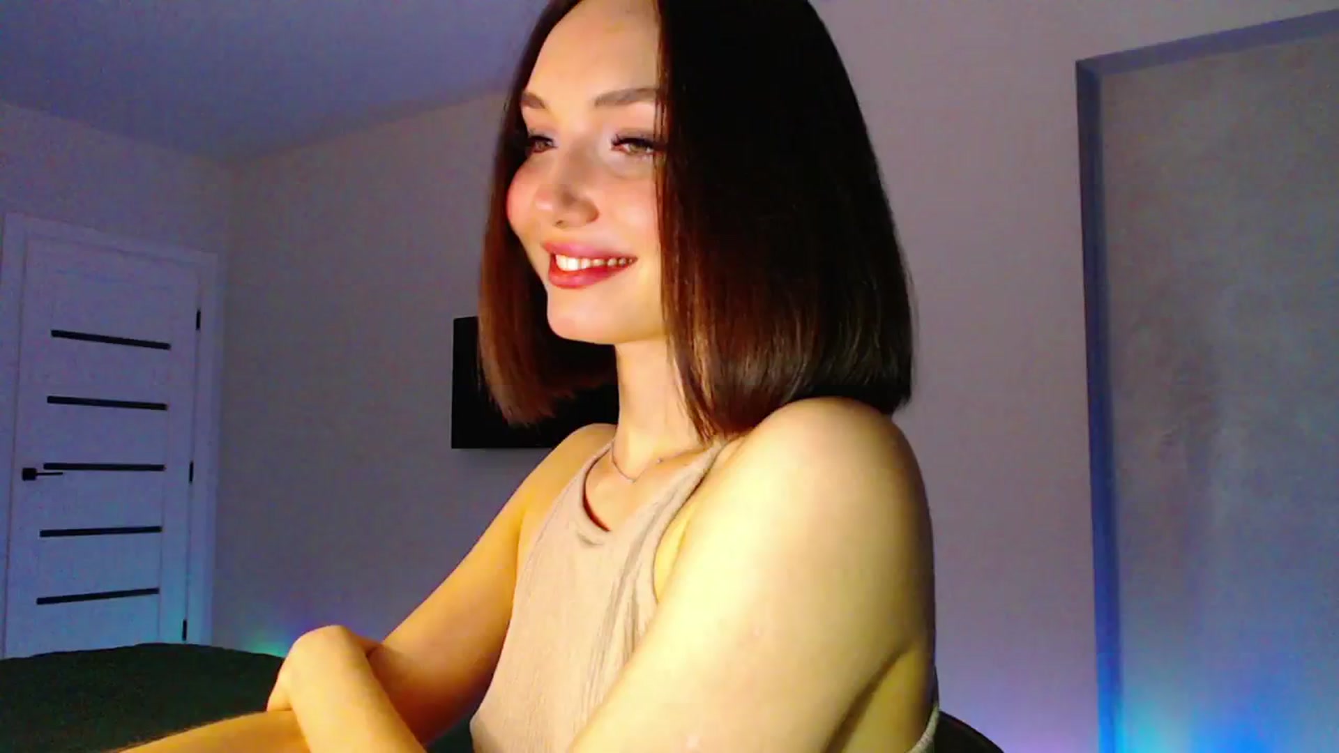 Gallery image thumbnail from Browncat04's myfreecams stream on, 03/19/2024, 18:06 image 7 of 20