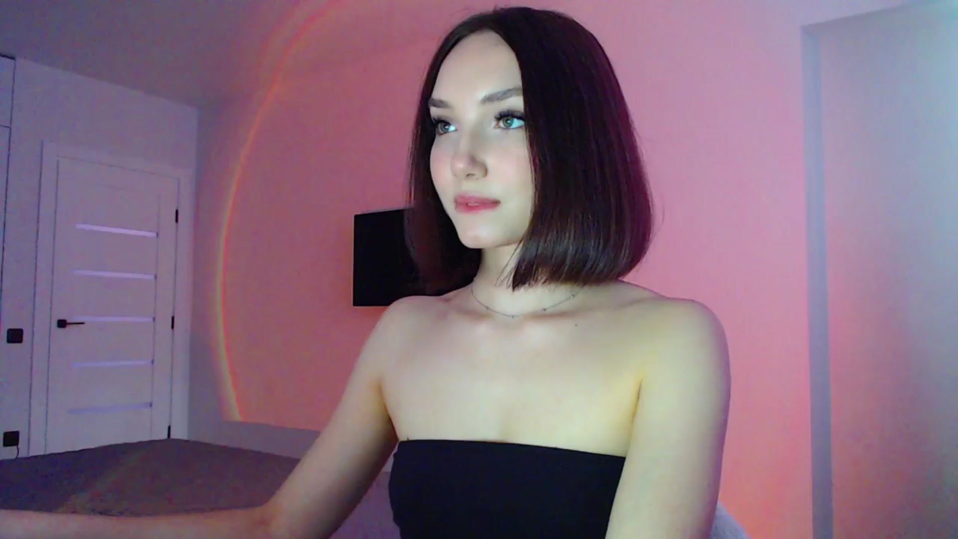 Gallery image thumbnail from Browncat04's myfreecams stream on, 04/13/2024, 14:57 image 9 of 20