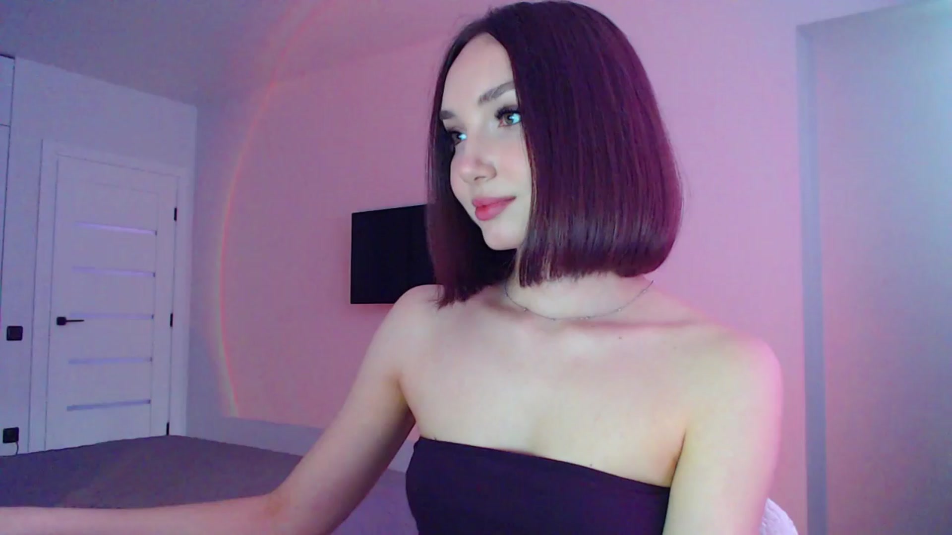 Gallery image thumbnail from Browncat04's myfreecams stream on, 04/13/2024, 14:57 image 5 of 20