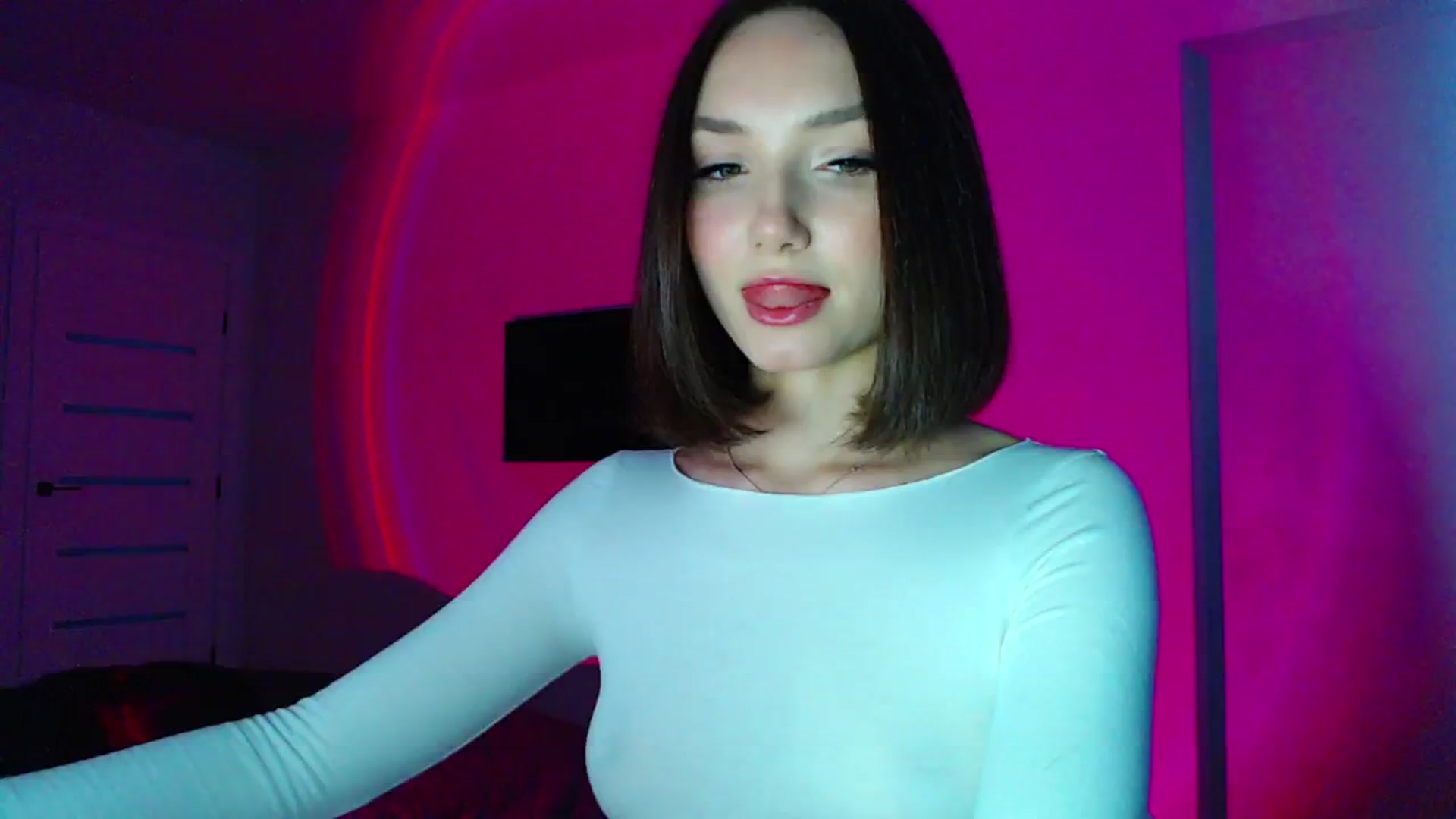 Gallery image thumbnail from Browncat04's myfreecams stream on, 05/04/2024, 14:55 image 13 of 20