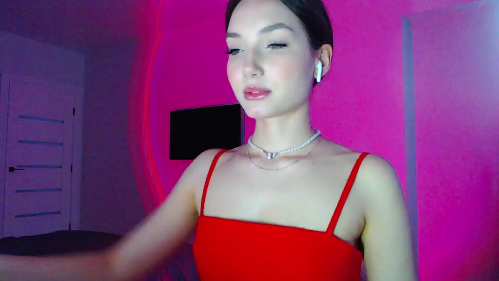 Gallery image thumbnail from Browncat04's myfreecams stream on, 05/11/2024, 14:36 image 17 of 20