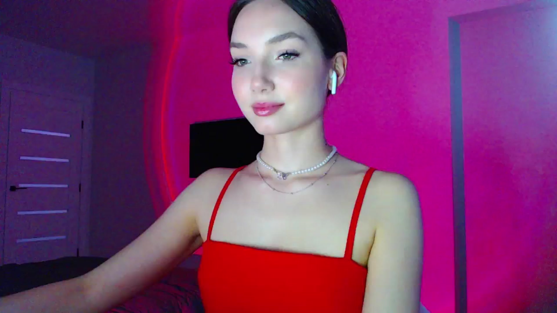 Gallery image thumbnail from Browncat04's myfreecams stream on, 05/11/2024, 14:36 image 19 of 20