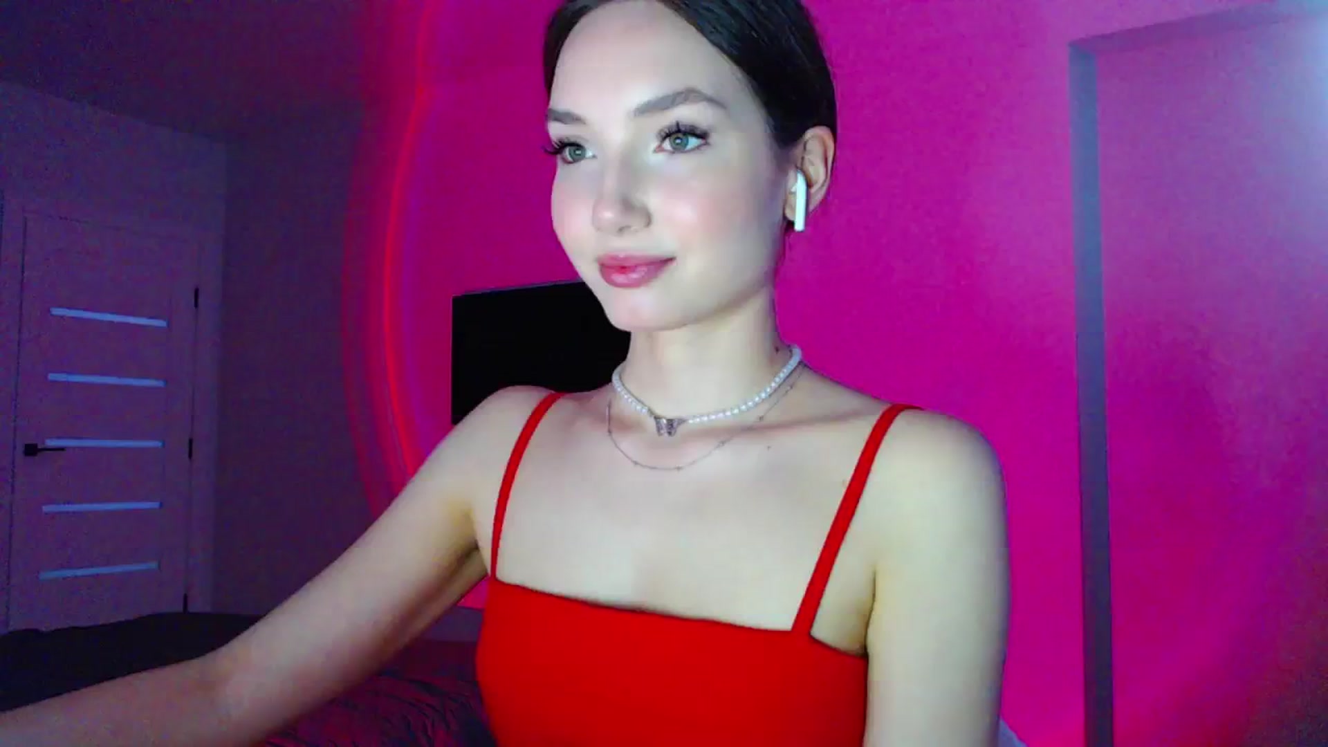 Gallery image thumbnail from Browncat04's myfreecams stream on, 05/11/2024, 14:36 image 15 of 20