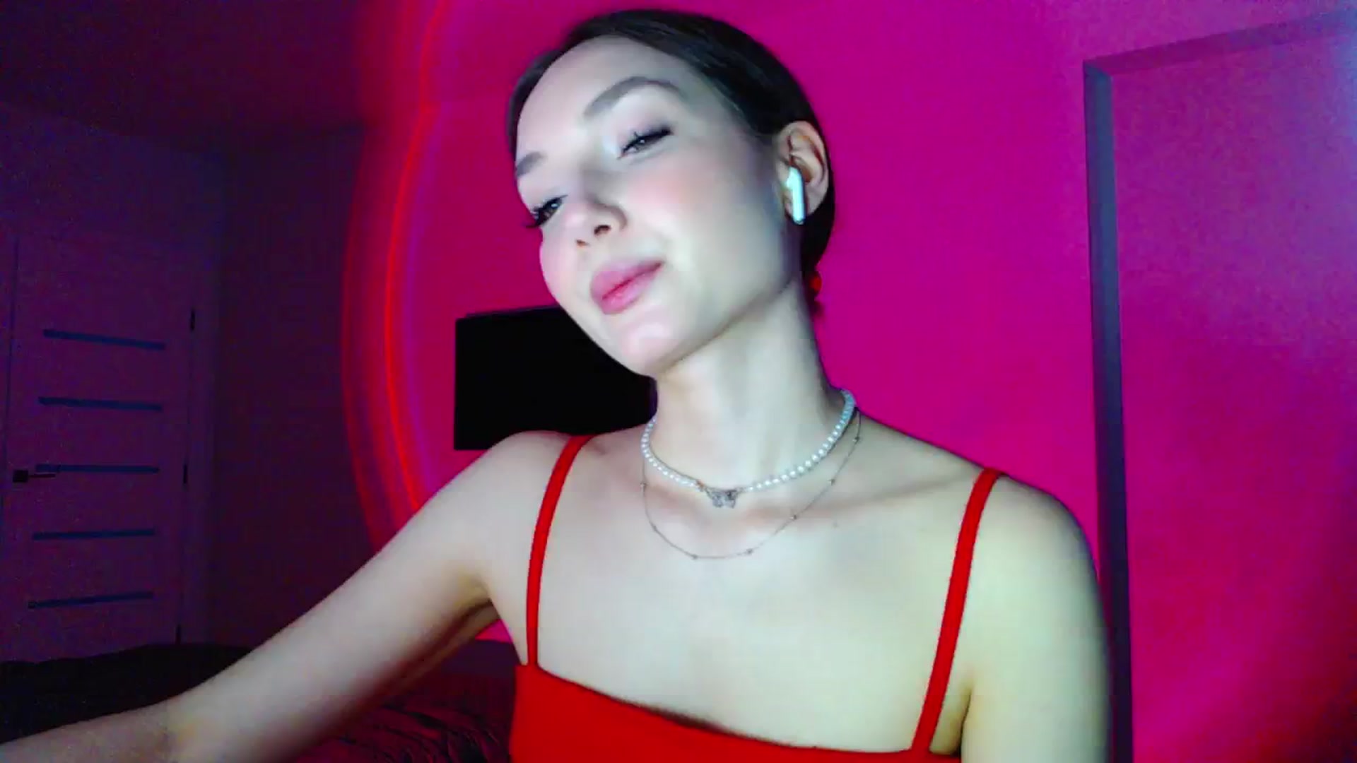 Gallery image thumbnail from Browncat04's myfreecams stream on, 05/11/2024, 16:01 image 4 of 20