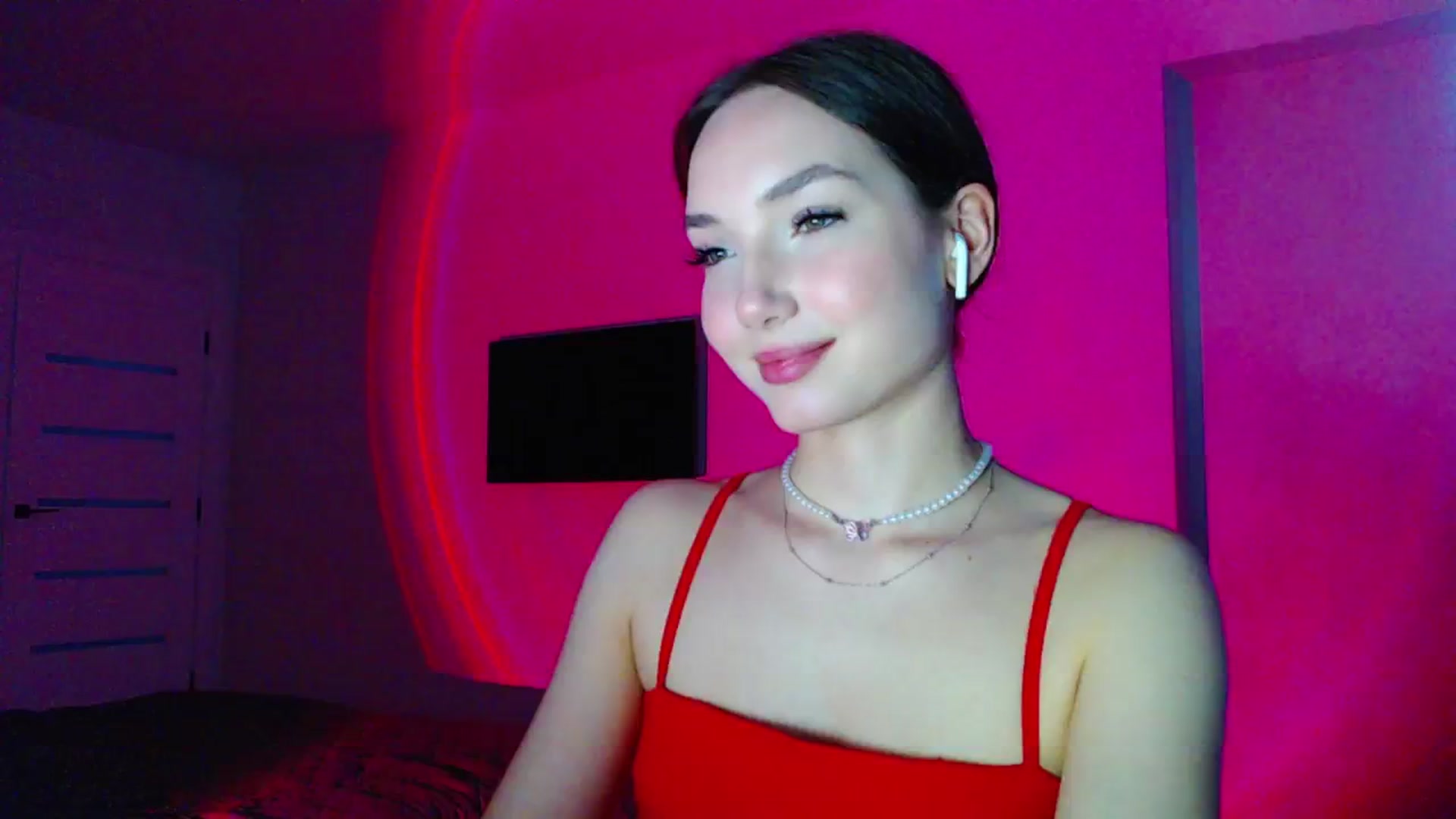 Gallery image thumbnail from Browncat04's myfreecams stream on, 05/11/2024, 16:01 image 8 of 20