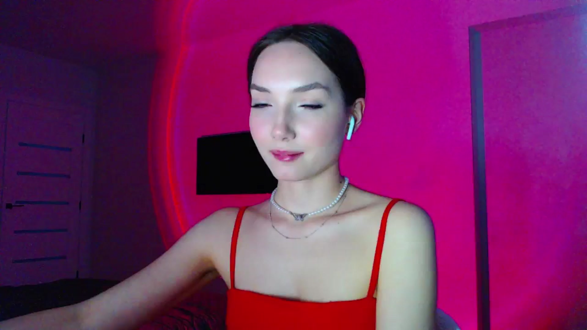 Gallery image thumbnail from Browncat04's myfreecams stream on, 05/11/2024, 16:01 image 15 of 20