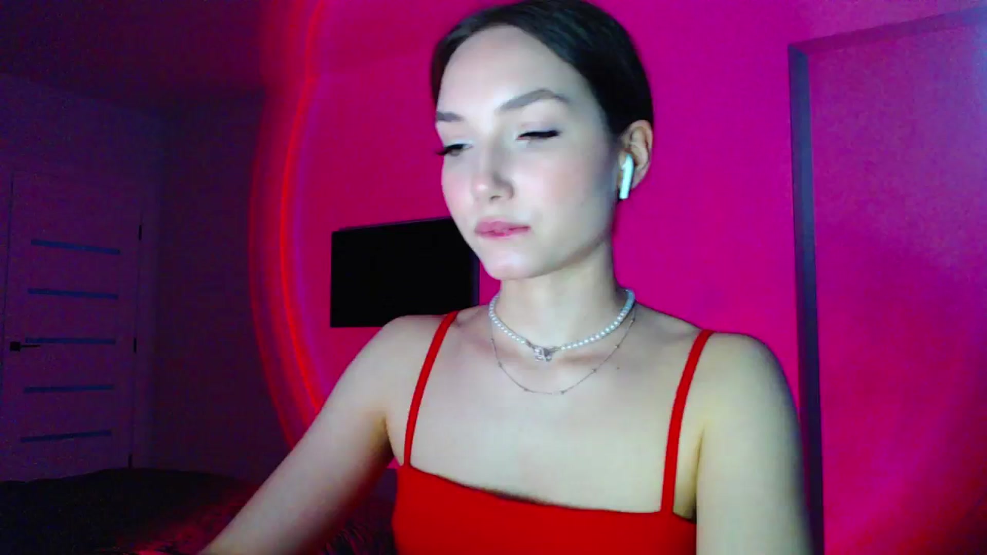 Gallery image thumbnail from Browncat04's myfreecams stream on, 05/11/2024, 16:01 image 10 of 20