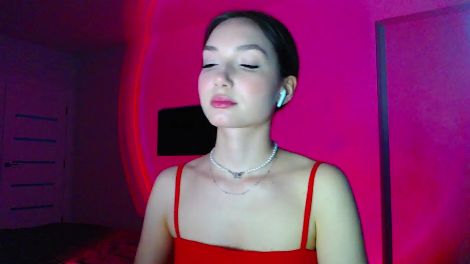 Gallery image thumbnail from Browncat04's myfreecams stream on, 05/11/2024, 16:01 image 20 of 20