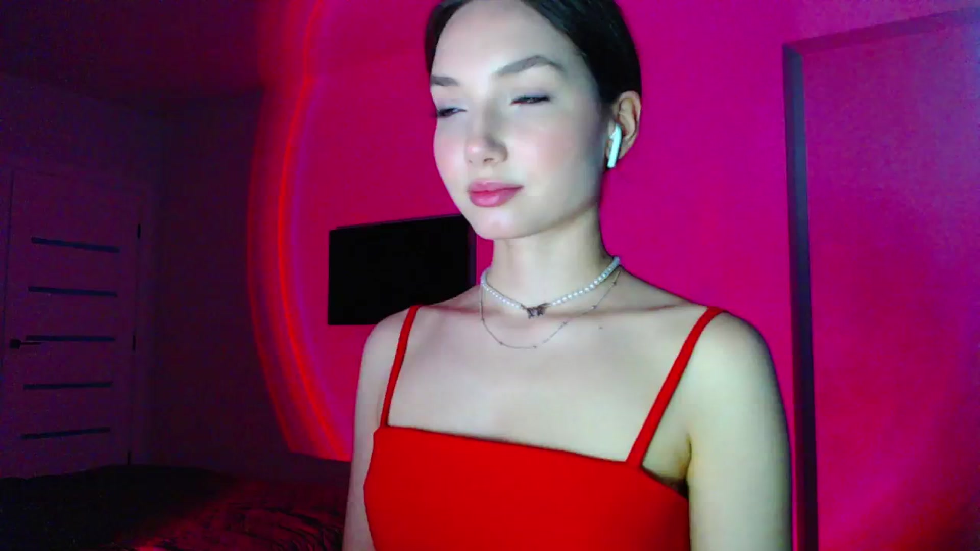Gallery image thumbnail from Browncat04's myfreecams stream on, 05/11/2024, 16:30 image 14 of 20