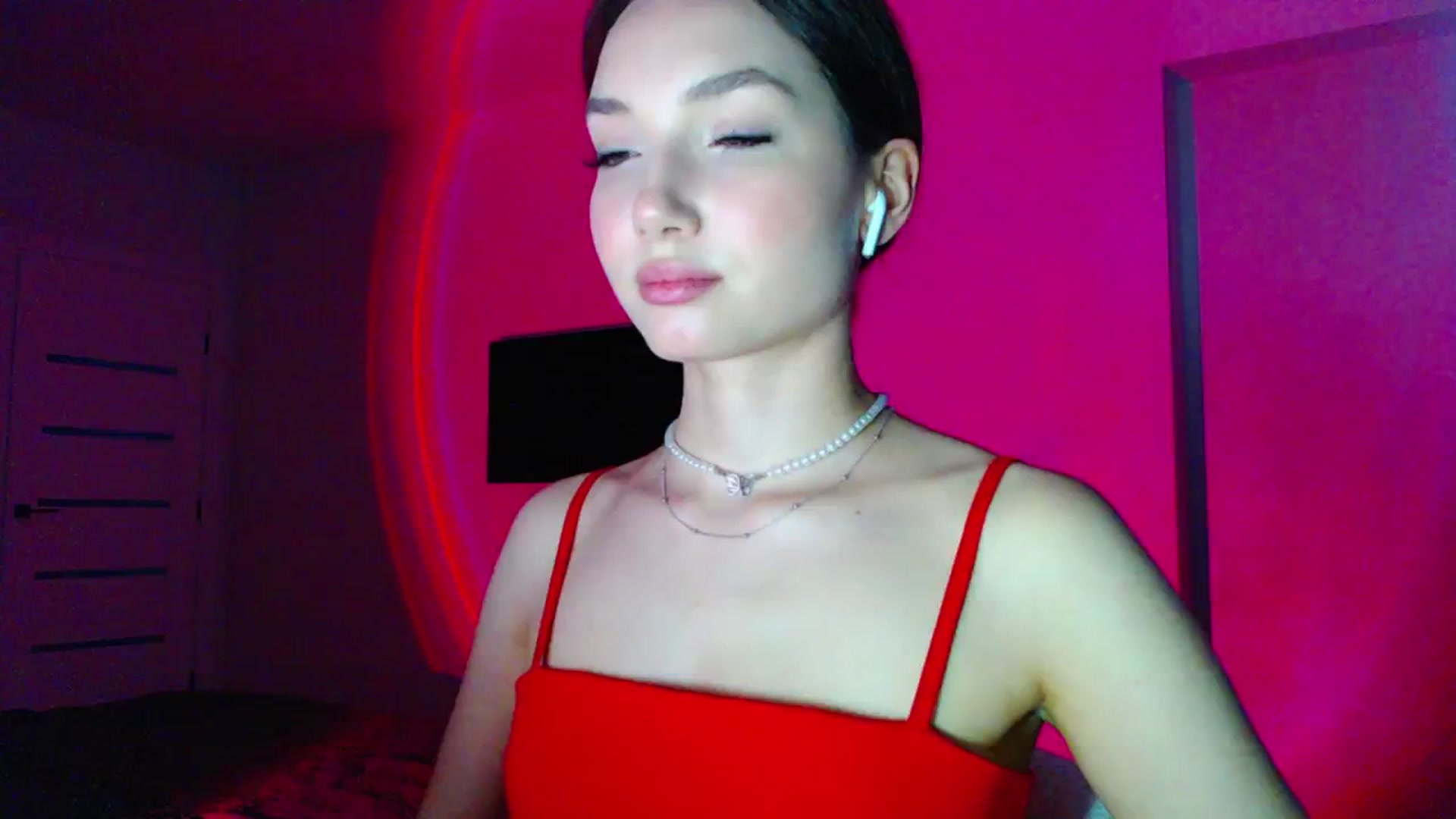 Gallery image thumbnail from Browncat04's myfreecams stream on, 05/11/2024, 16:30 image 20 of 20