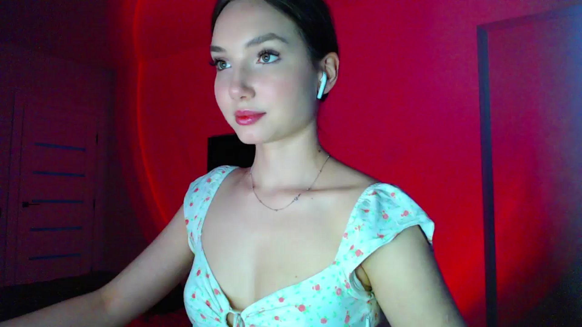 Gallery image thumbnail from Browncat04's myfreecams stream on, 05/25/2024, 15:44 image 5 of 20