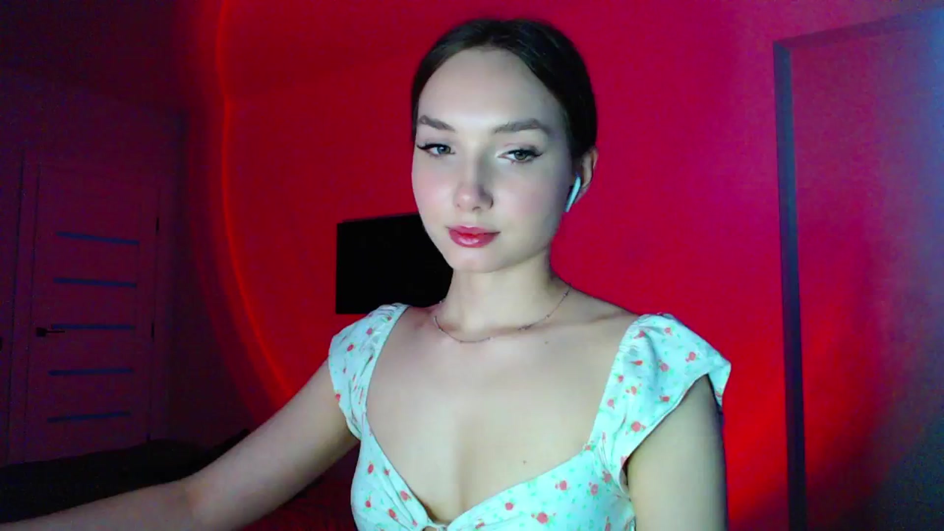 Gallery image thumbnail from Browncat04's myfreecams stream on, 05/25/2024, 15:44 image 7 of 20