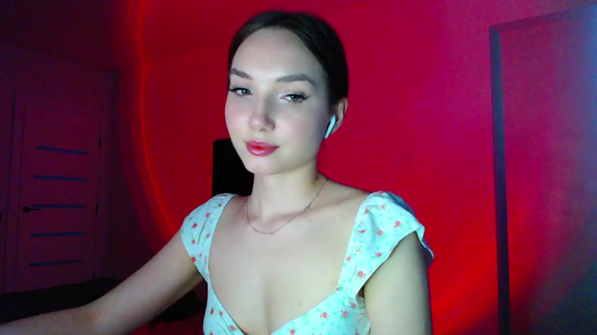 Gallery image thumbnail from Browncat04's myfreecams stream on, 05/25/2024, 15:44 image 13 of 20