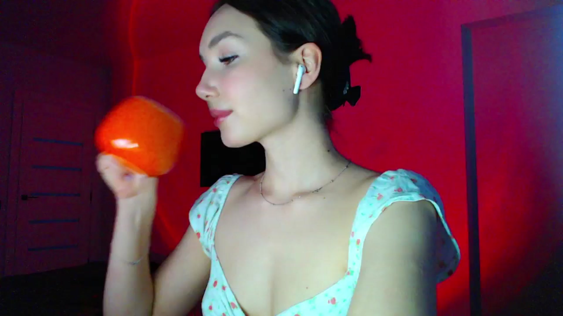 Gallery image thumbnail from Browncat04's myfreecams stream on, 05/25/2024, 15:44 image 8 of 20