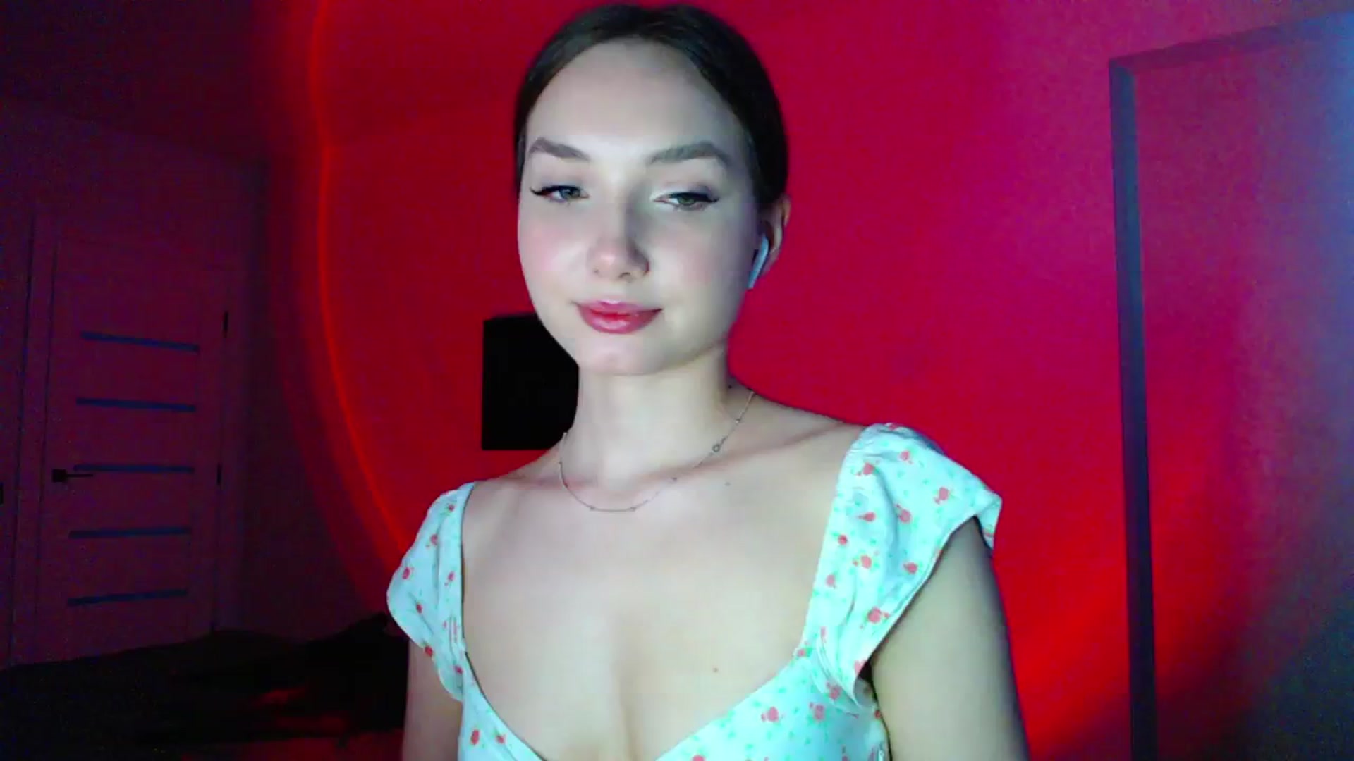 Gallery image thumbnail from Browncat04's myfreecams stream on, 05/25/2024, 15:44 image 11 of 20