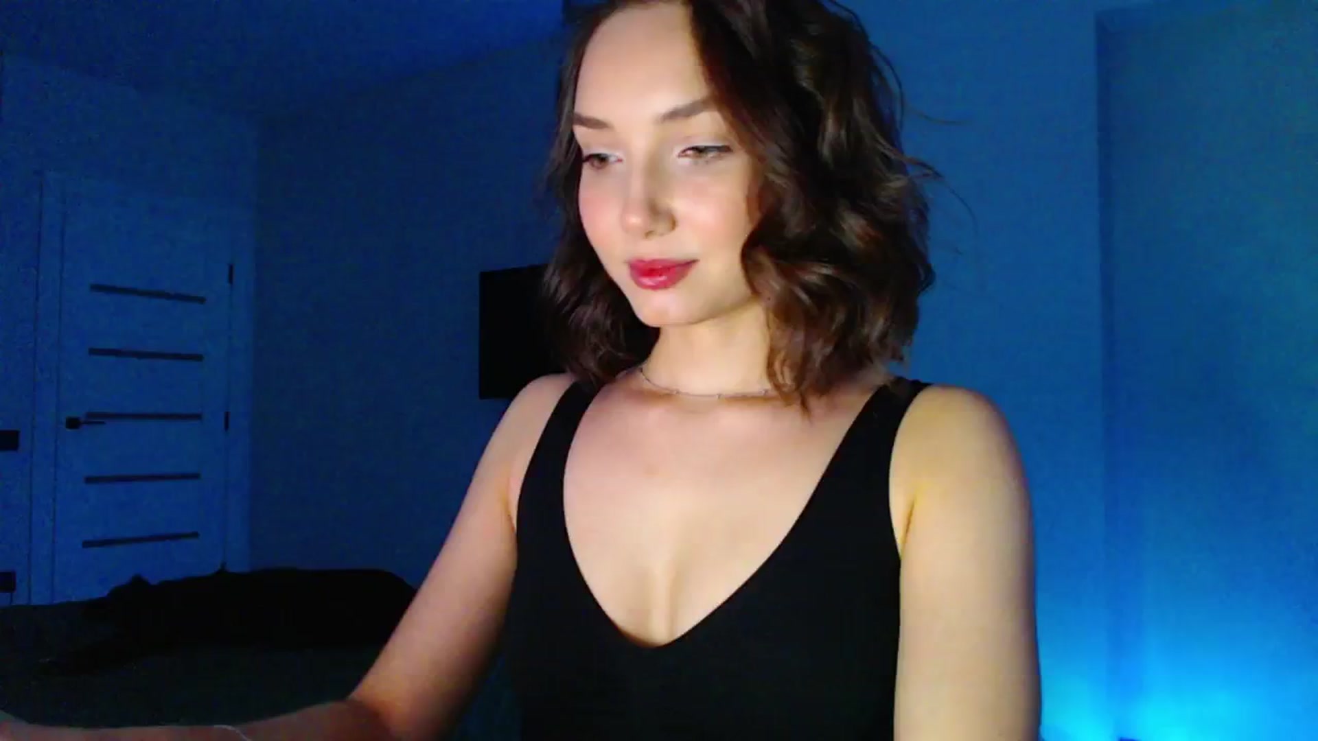 Gallery image thumbnail from Browncat04's myfreecams stream on, 06/18/2024, 15:46 image 17 of 20