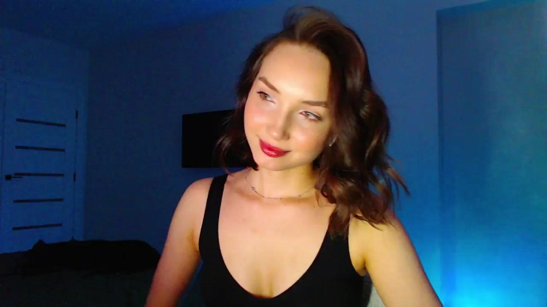 Gallery image thumbnail from Browncat04's myfreecams stream on, 06/18/2024, 17:10 image 2 of 20