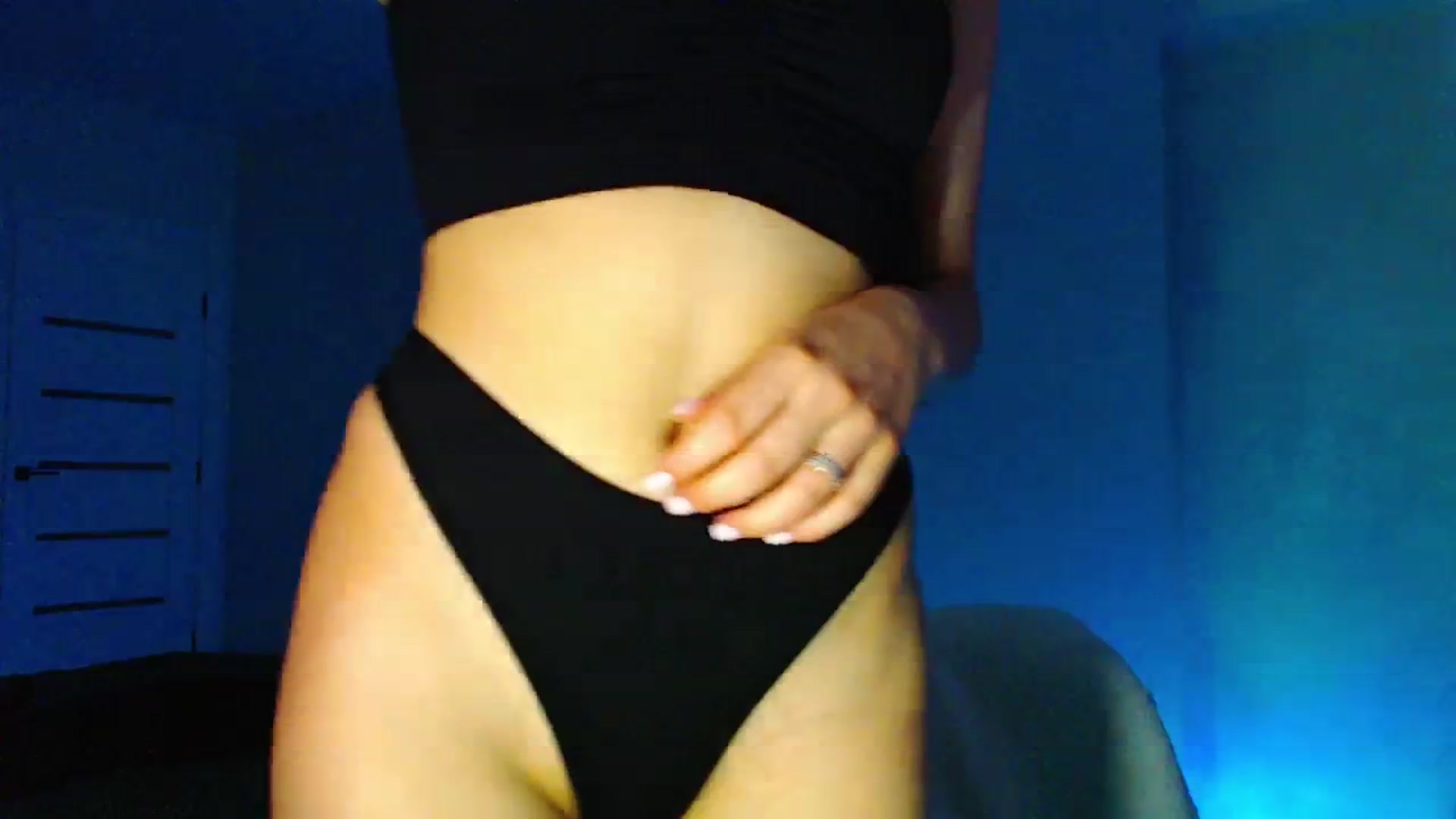 Gallery image thumbnail from Browncat04's myfreecams stream on, 06/18/2024, 17:10 image 12 of 20