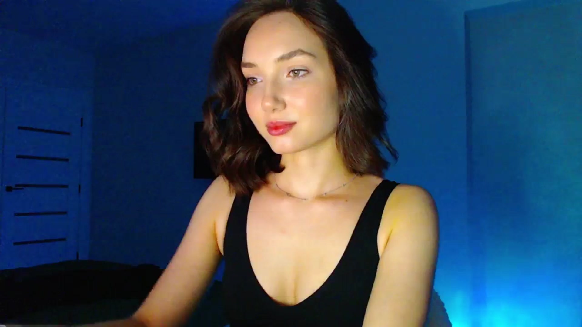 Gallery image thumbnail from Browncat04's myfreecams stream on, 06/18/2024, 17:10 image 14 of 20