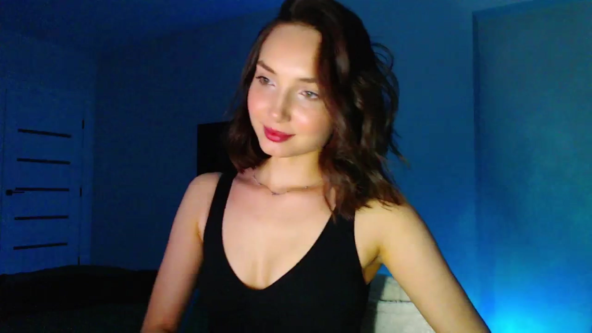 Gallery image thumbnail from Browncat04's myfreecams stream on, 06/18/2024, 17:10 image 16 of 20