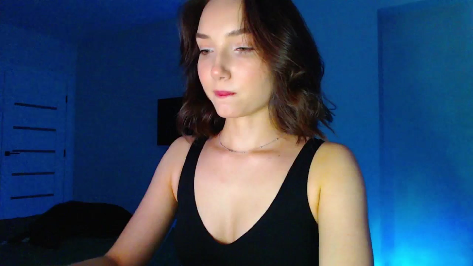 Gallery image thumbnail from Browncat04's myfreecams stream on, 06/18/2024, 17:10 image 4 of 20