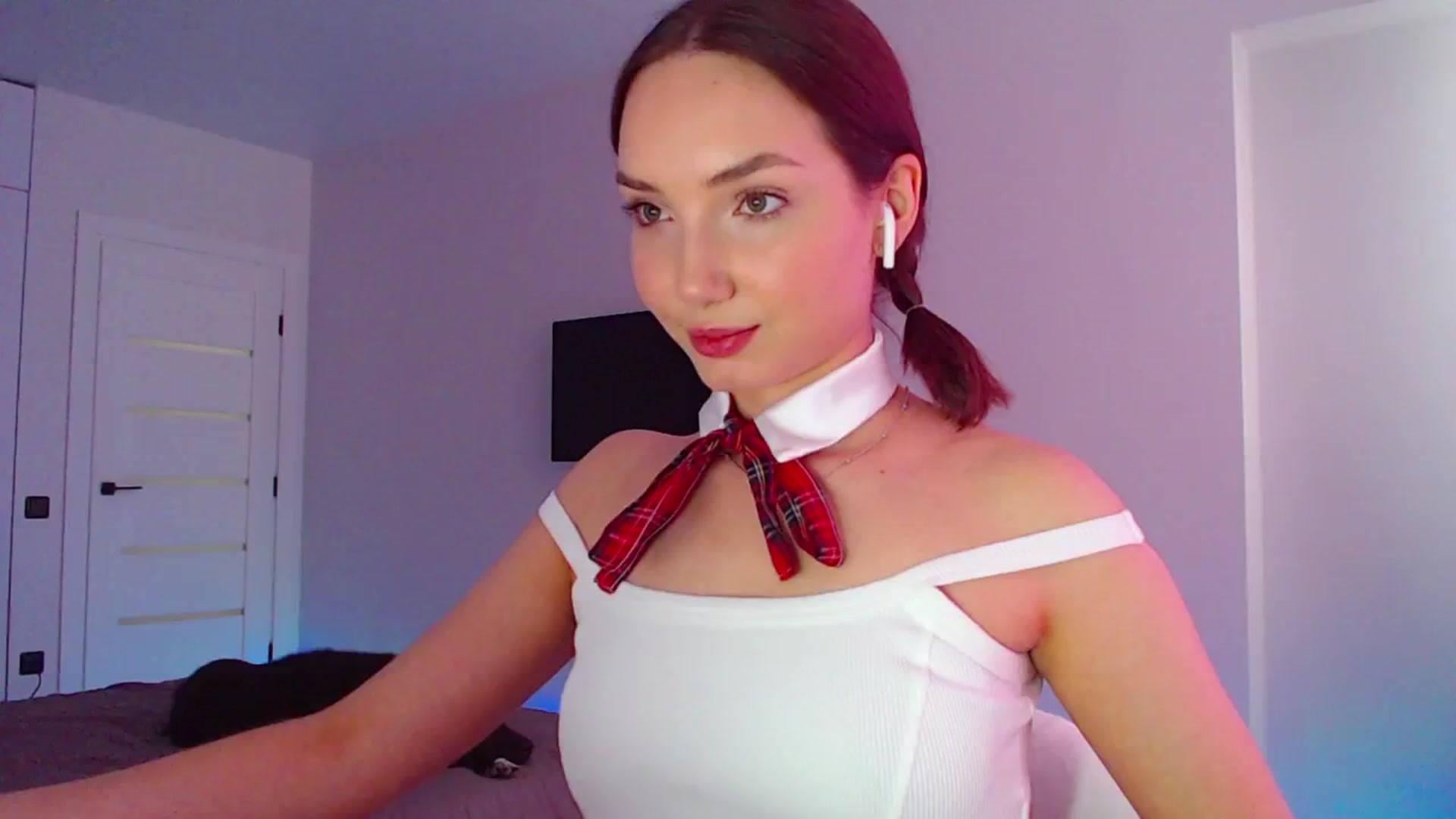 Gallery image thumbnail from Browncat04's myfreecams stream on, 07/04/2024, 14:51 image 6 of 20