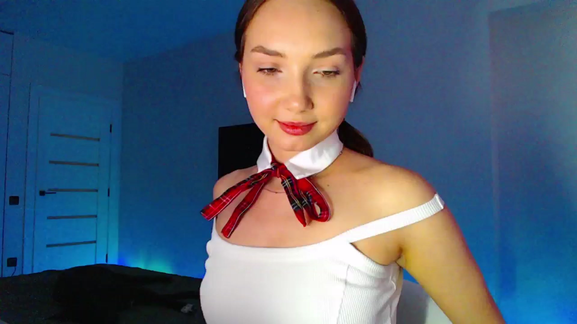 Gallery image thumbnail from Browncat04's myfreecams stream on, 07/04/2024, 15:57 image 1 of 20
