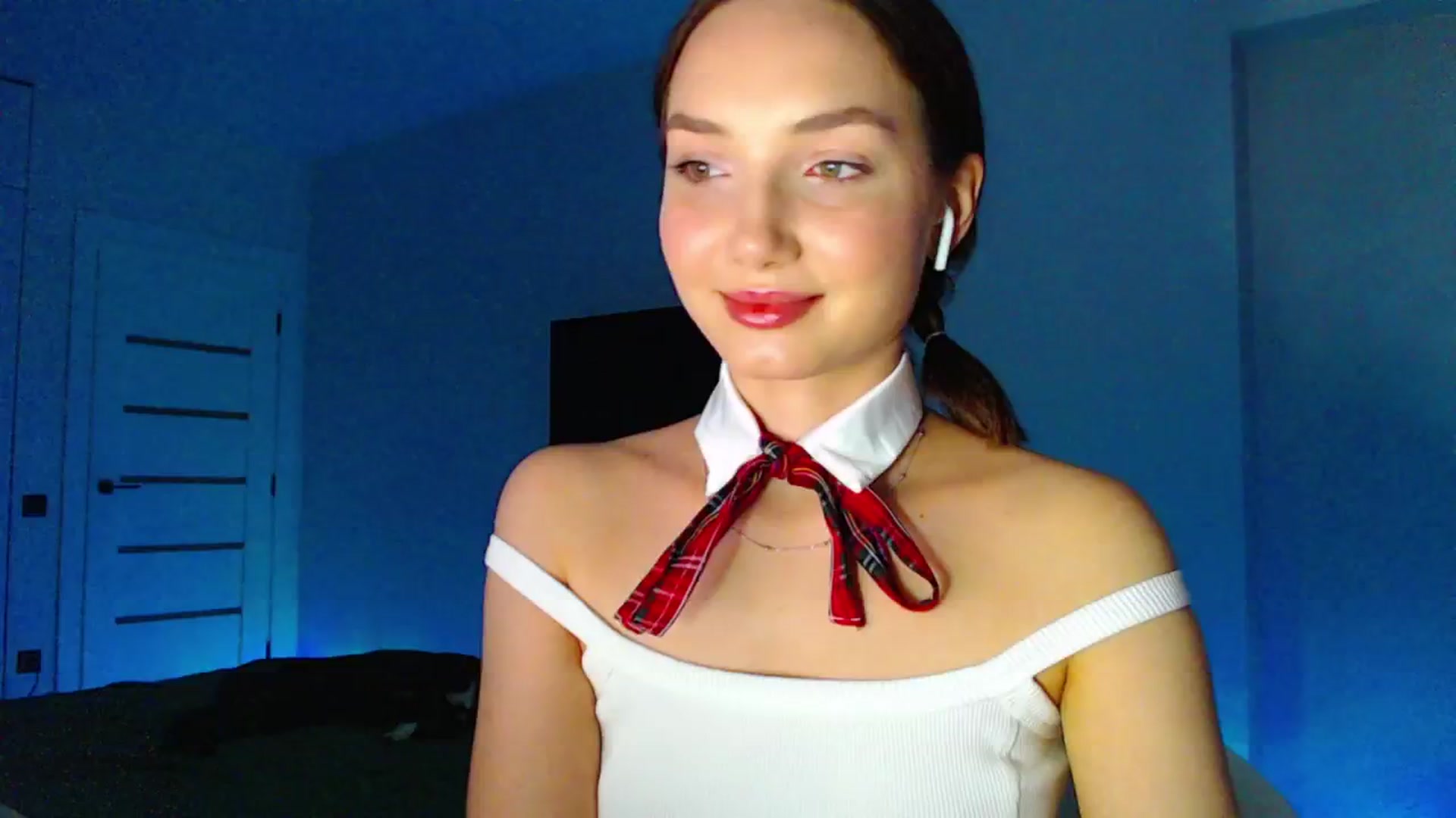 Gallery image thumbnail from Browncat04's myfreecams stream on, 07/04/2024, 15:57 image 19 of 20
