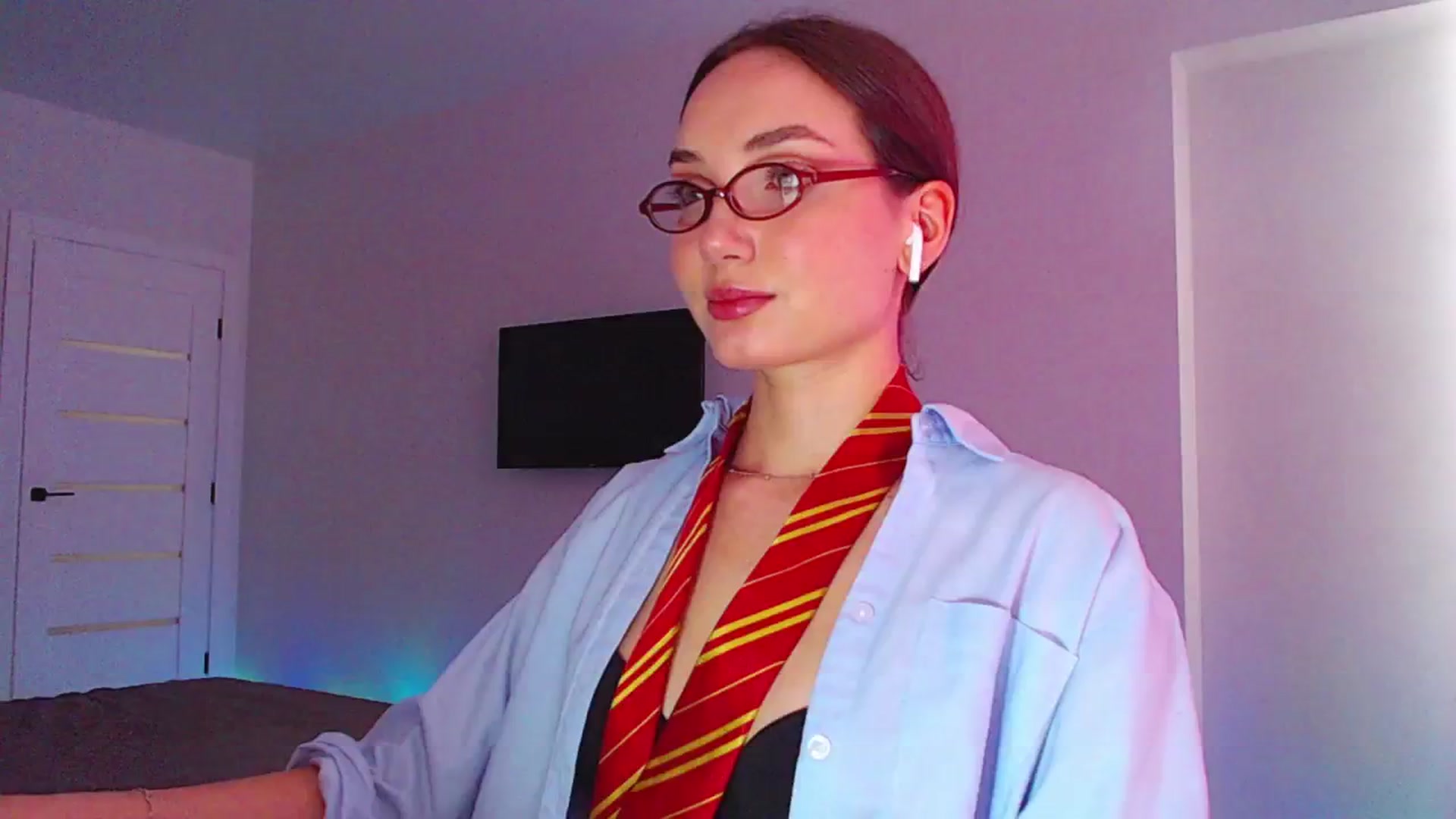 Gallery image thumbnail from Browncat04's myfreecams stream on, 07/20/2024, 15:27 image 1 of 20