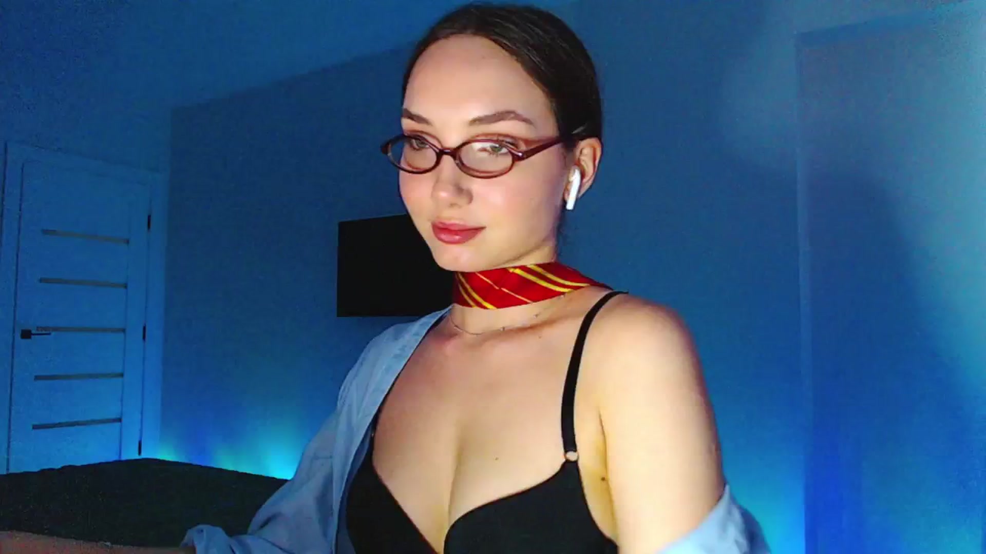 Gallery image thumbnail from Browncat04's myfreecams stream on, 07/20/2024, 15:27 image 17 of 20