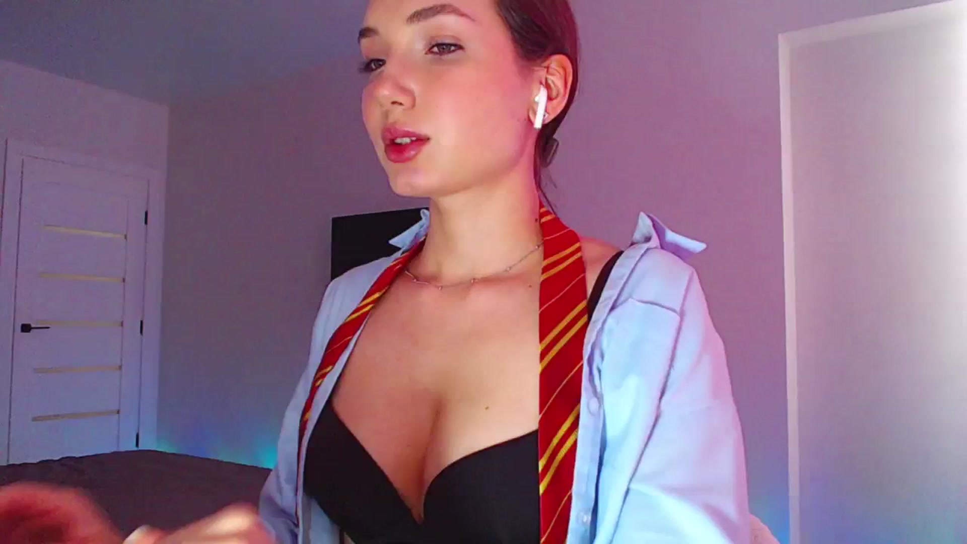 Gallery image thumbnail from Browncat04's myfreecams stream on, 07/20/2024, 15:27 image 6 of 20