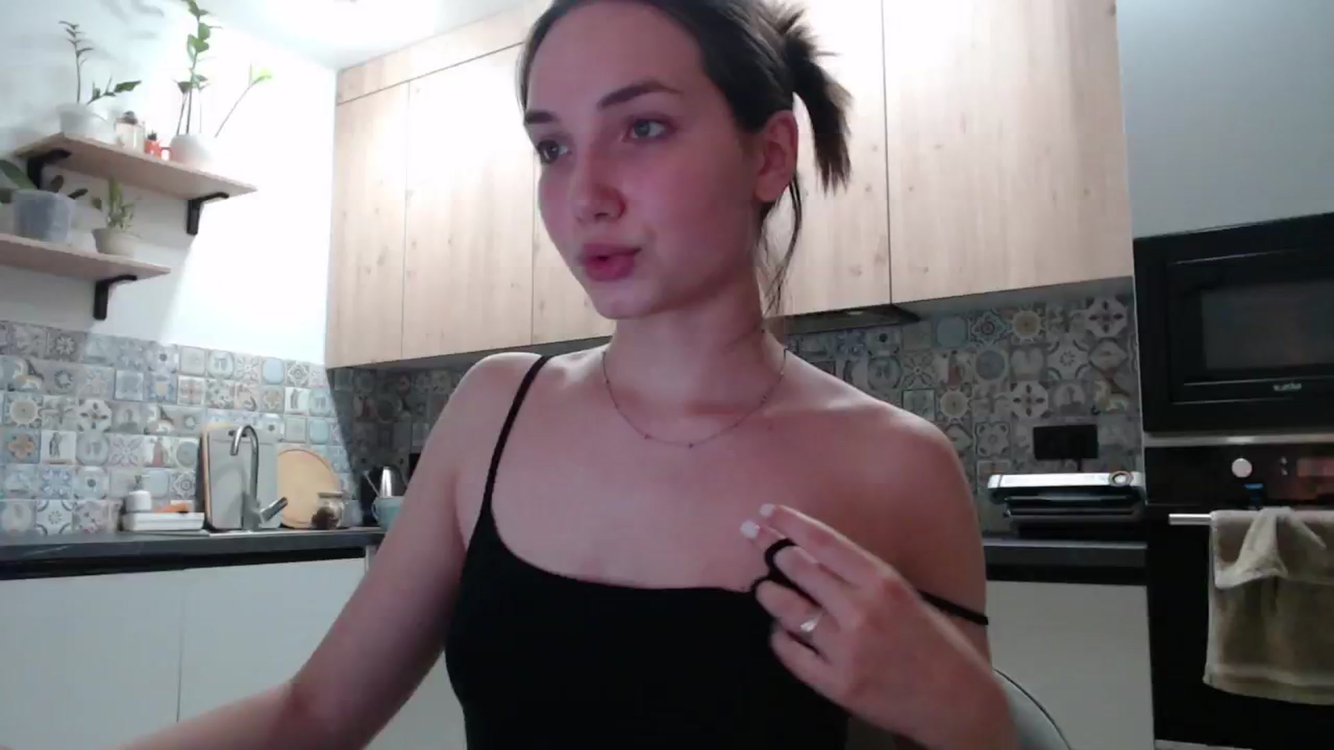 Gallery image thumbnail from Browncat04's myfreecams stream on, 07/31/2024, 21:59 image 18 of 20