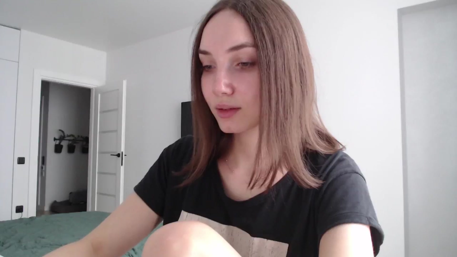 Gallery image thumbnail from Browncat04's myfreecams stream on, 08/06/2024, 12:23 image 8 of 20