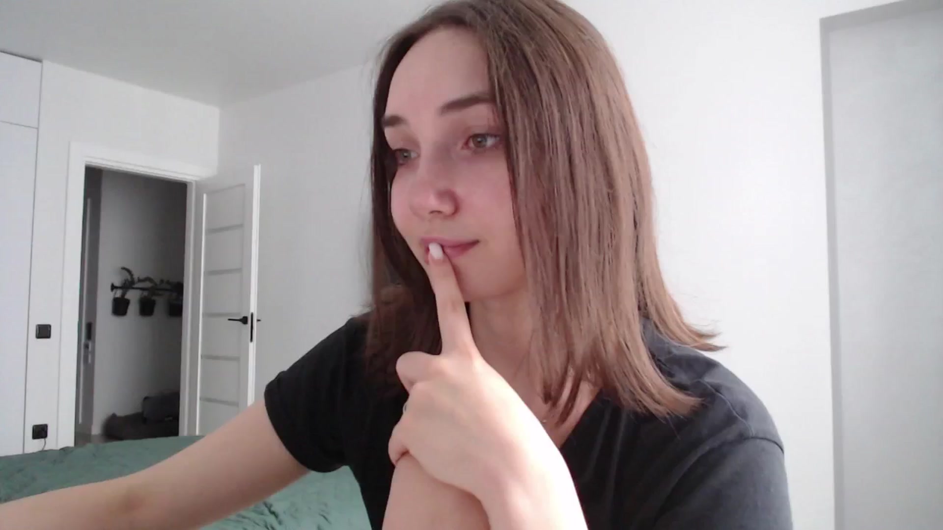 Gallery image thumbnail from Browncat04's myfreecams stream on, 08/06/2024, 12:23 image 9 of 20