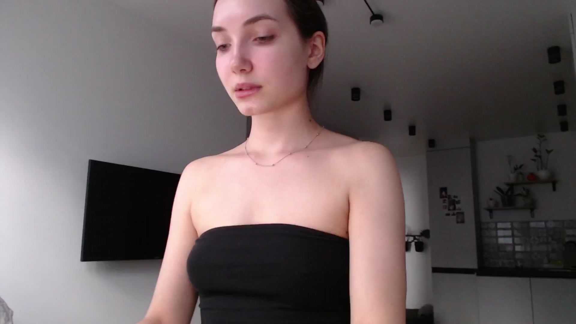 Gallery image thumbnail from Browncat04's myfreecams stream on, 08/08/2024, 12:28 image 18 of 20