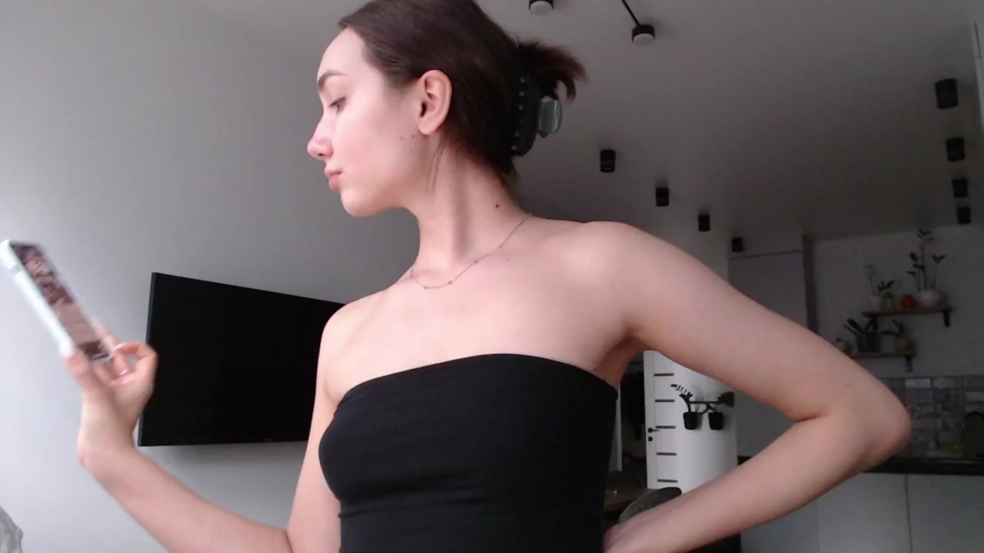 Gallery image thumbnail from Browncat04's myfreecams stream on, 08/08/2024, 12:28 image 14 of 20