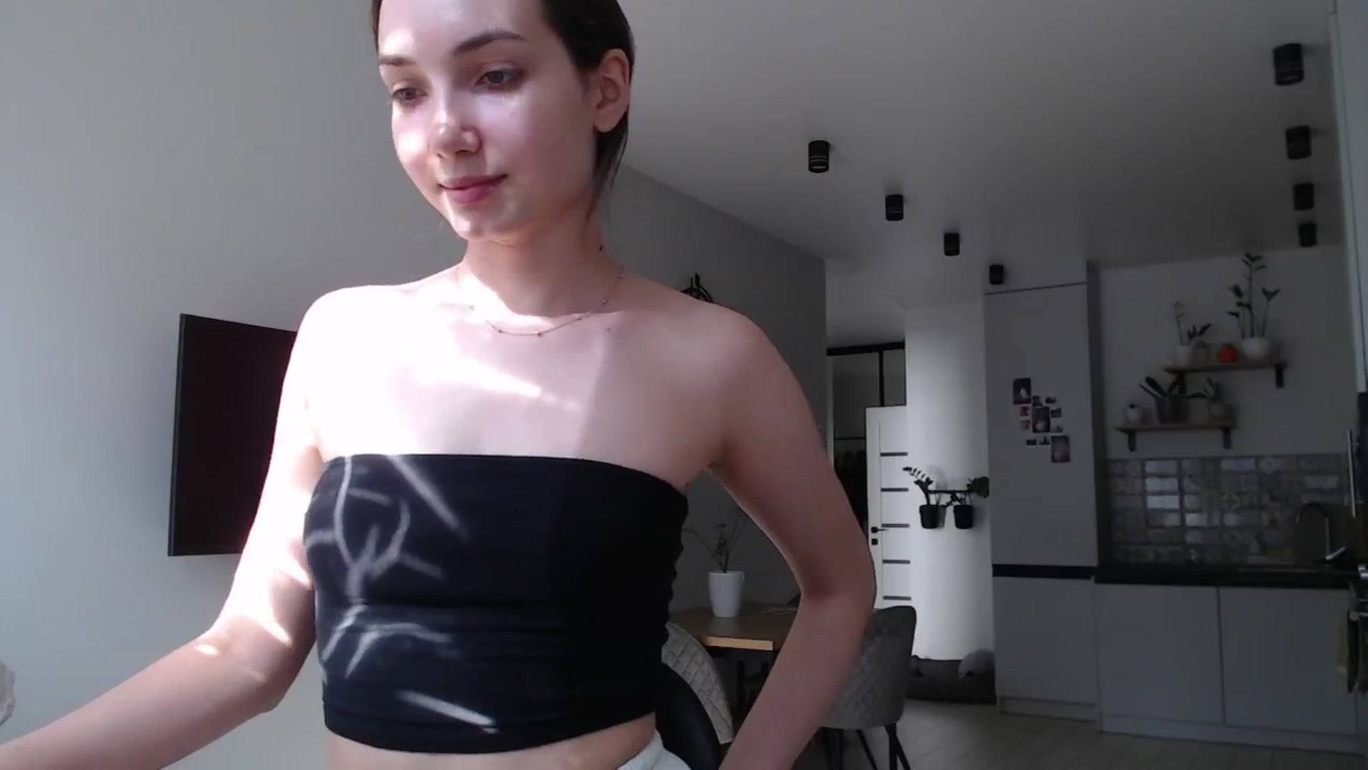 Gallery image thumbnail from Browncat04's myfreecams stream on, 08/08/2024, 13:20 image 20 of 20