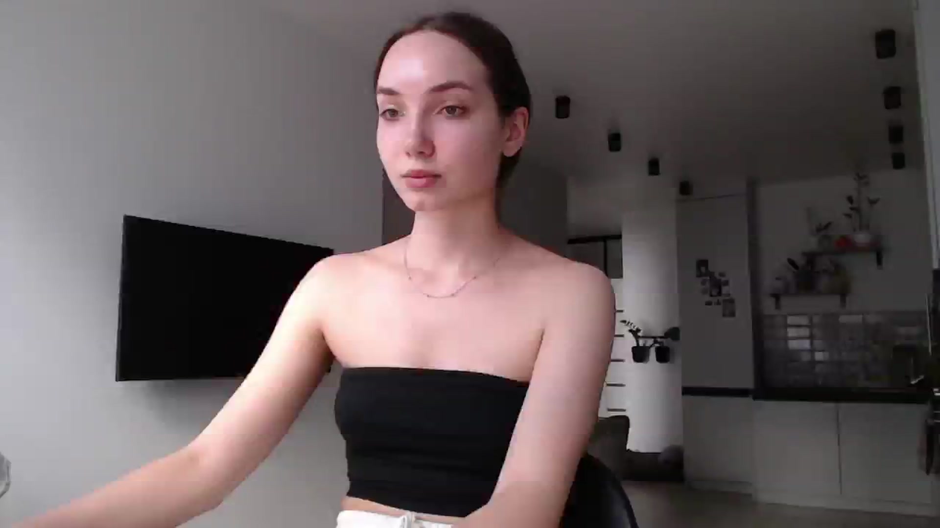 Gallery image thumbnail from Browncat04's myfreecams stream on, 08/08/2024, 13:20 image 17 of 20