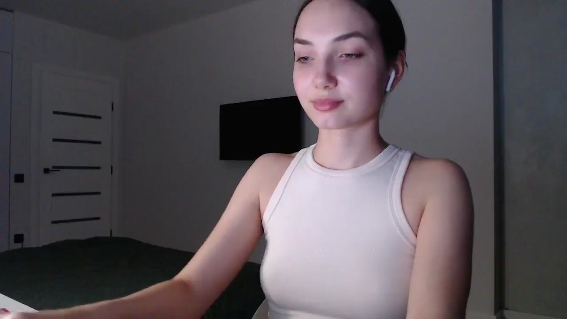 Gallery image thumbnail from Browncat04's myfreecams stream on, 08/13/2024, 17:26 image 11 of 20